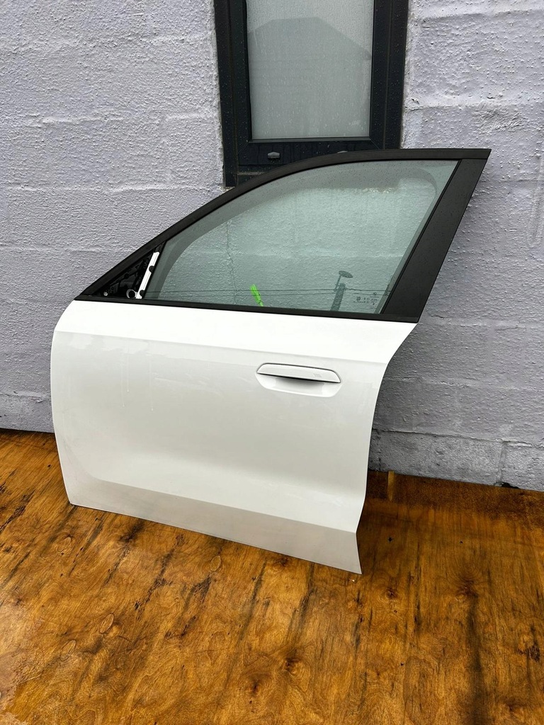 фото №1, Дверь левая передние левый перед bmw x1 u11 цвет a96