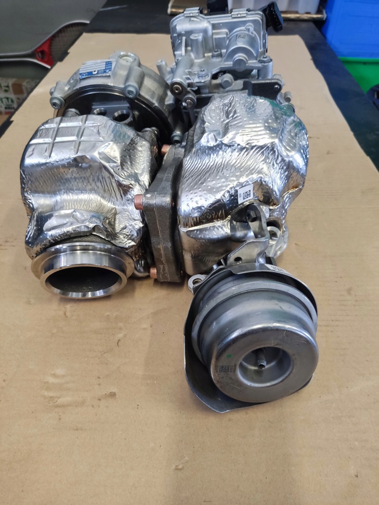 Турбонагнітач biturbo al0099 mercedes-benz om654 a6540906401 Недорого