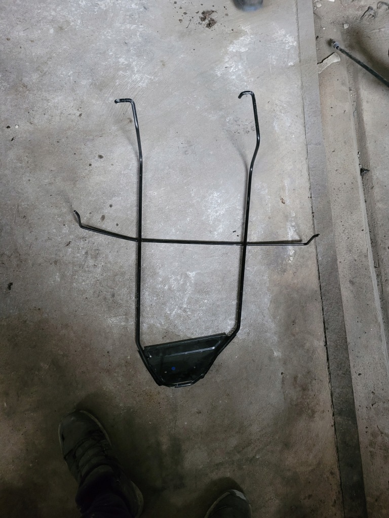 фото №1, Кронштейн колеса запасного корзина peugeot expert iii jumpy scudo vivaro c