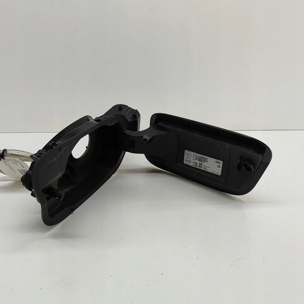 фото №6, Audi rs3 8y 2022 крышка заливной топлива