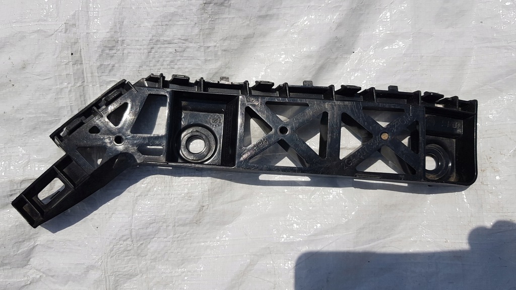 фото №1, Vw t-roc напрямна бампера правий задня 2ga807394