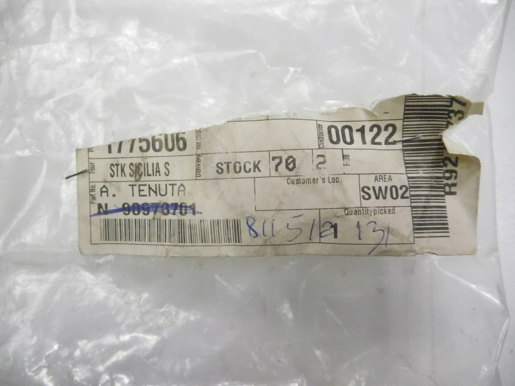 фото №8, Відбійник амортизатора 2 szt audi 80 - 90 оригінальний номер 811512131