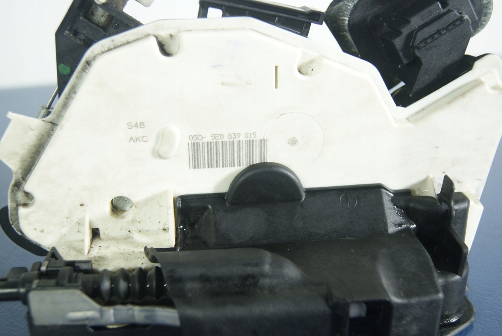 фото №3, Skoda rapid замок лівий задній 5e0839015