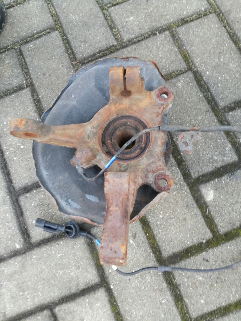 фото №2, Lancer viii 2008 -2012 rok 2.0did поворотный кулак правая перед