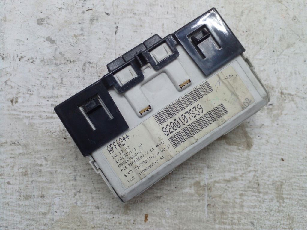 фото №2, Дисплей экран renault megane ii 8200107839