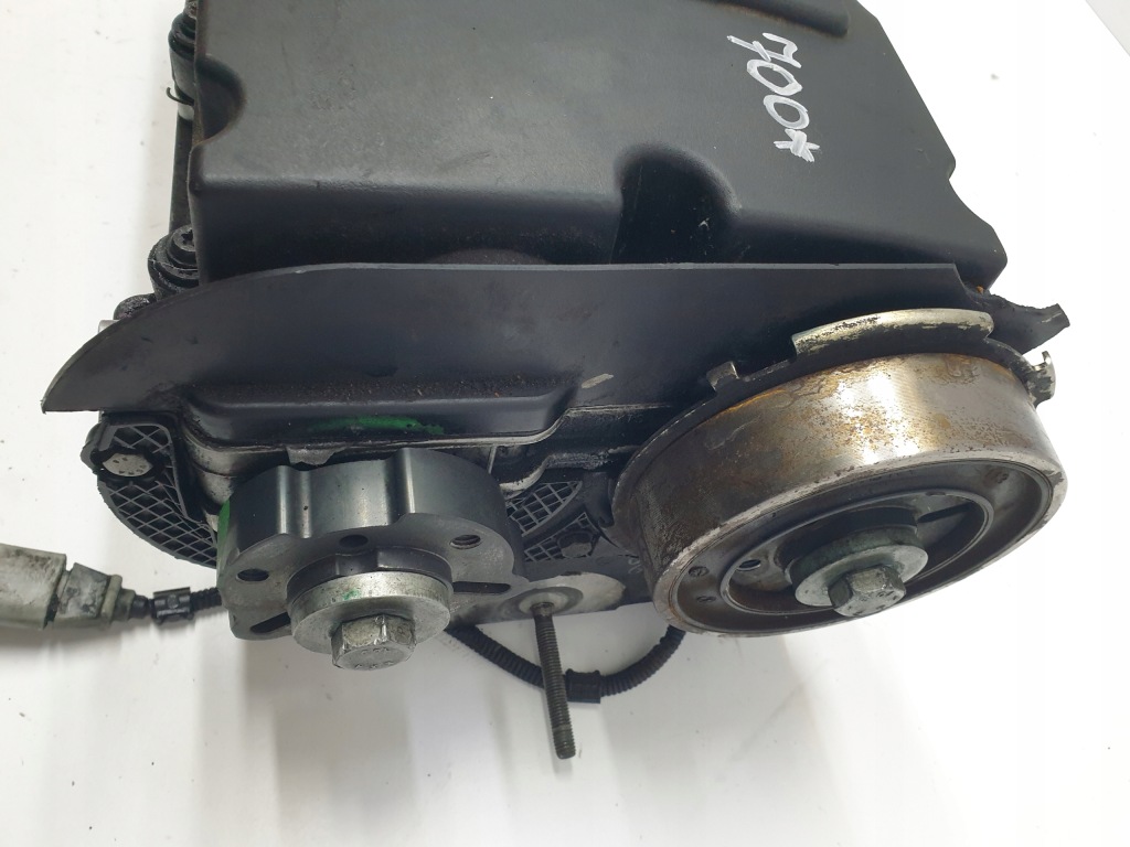 Головка двигателя dodge caliber 2.0 crd 03g103373a с Разборки