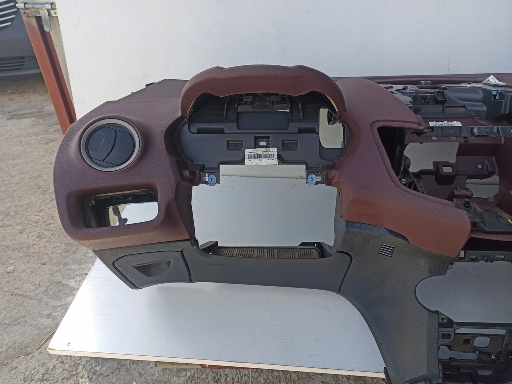 фото №8, Приборная панель приборная консоль приборная панель ford fiesta mk7 bordowa europa