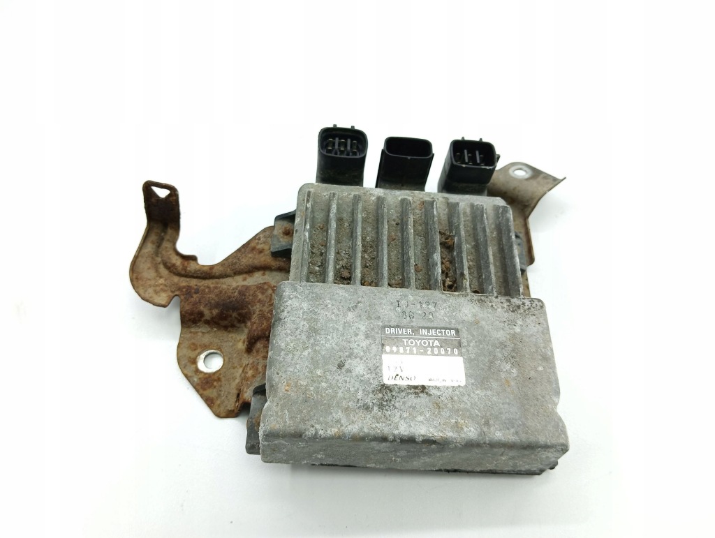 фото №1, Toyota corolla verso ar10 2006 блок управления / модуль форсунок