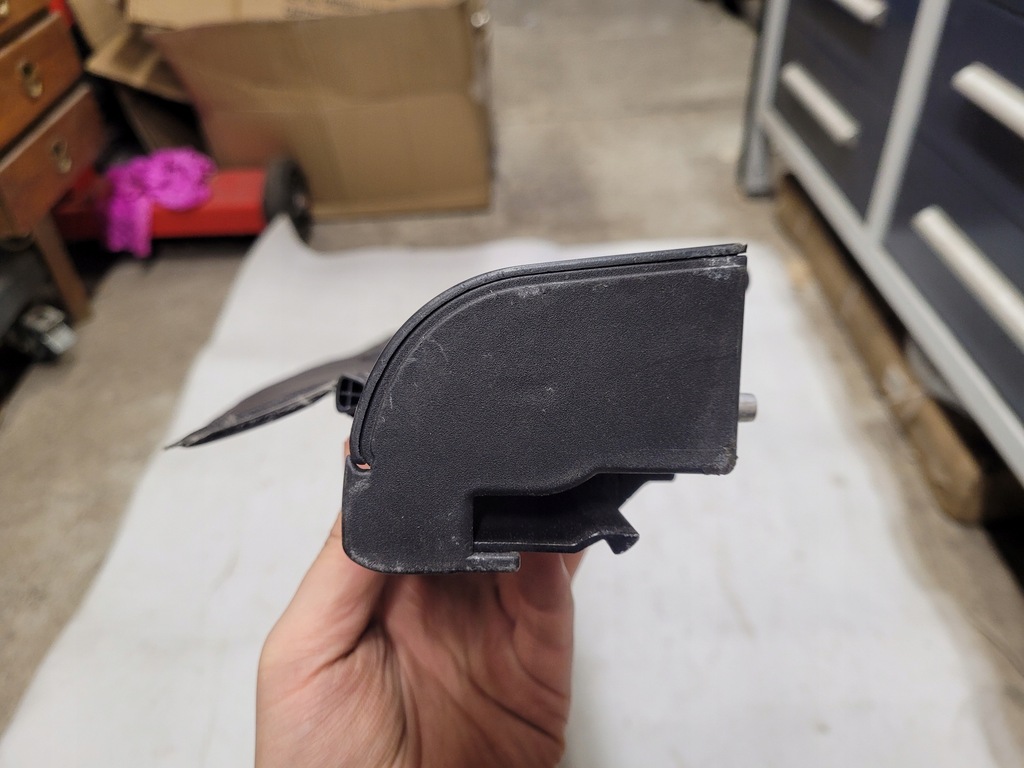 фото №11, Bmw x3 e83 шторка багажника 3424662