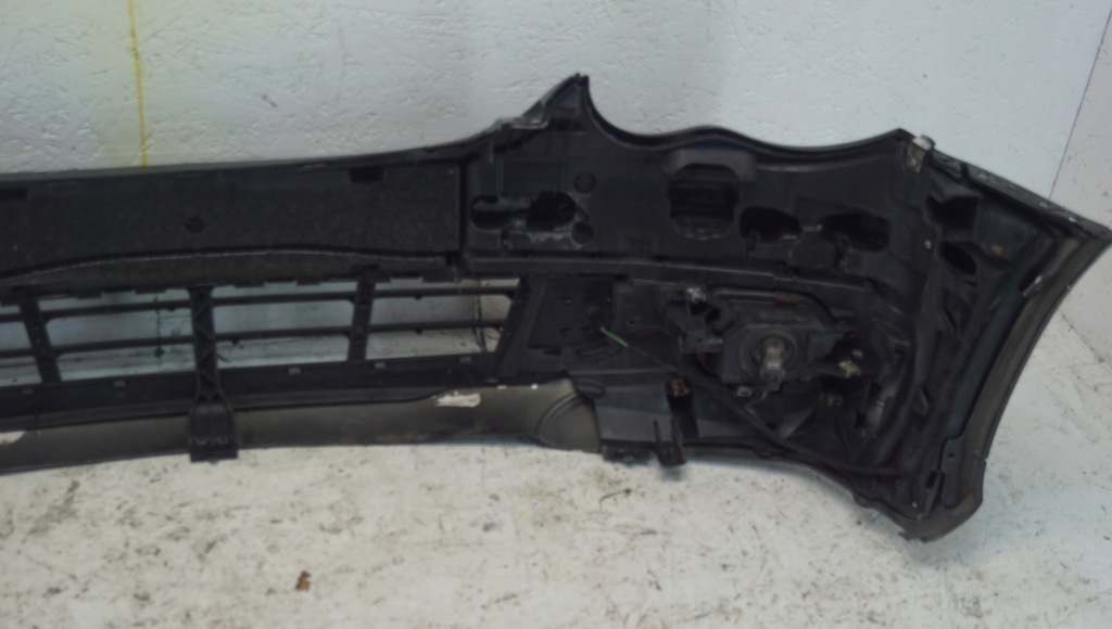 Бампер перед mercedes c w203 рестайлинг  седан универсал Цена