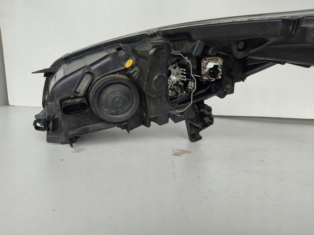 фото №8, Лампа права фара ford kuga mk2 12-16 ксенон led