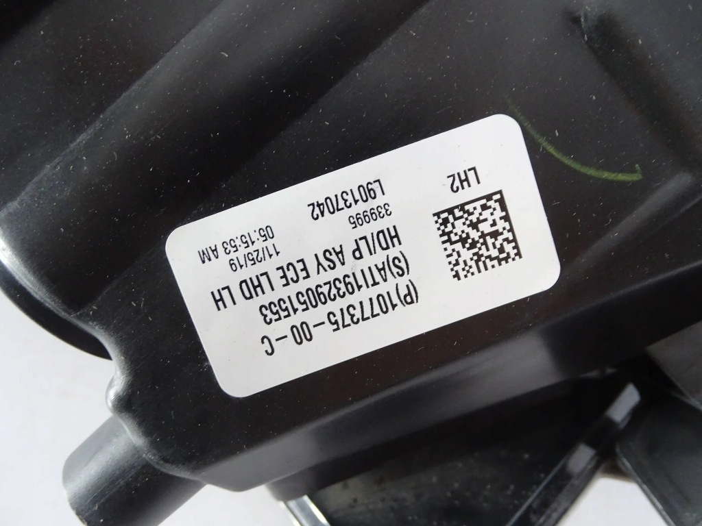 Фара перед передняя левая tesla 3 full led Недорого