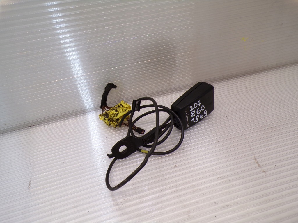 Клипса замок натяжитель поперечина правый  перед mercedes w207 2078601869 Цена