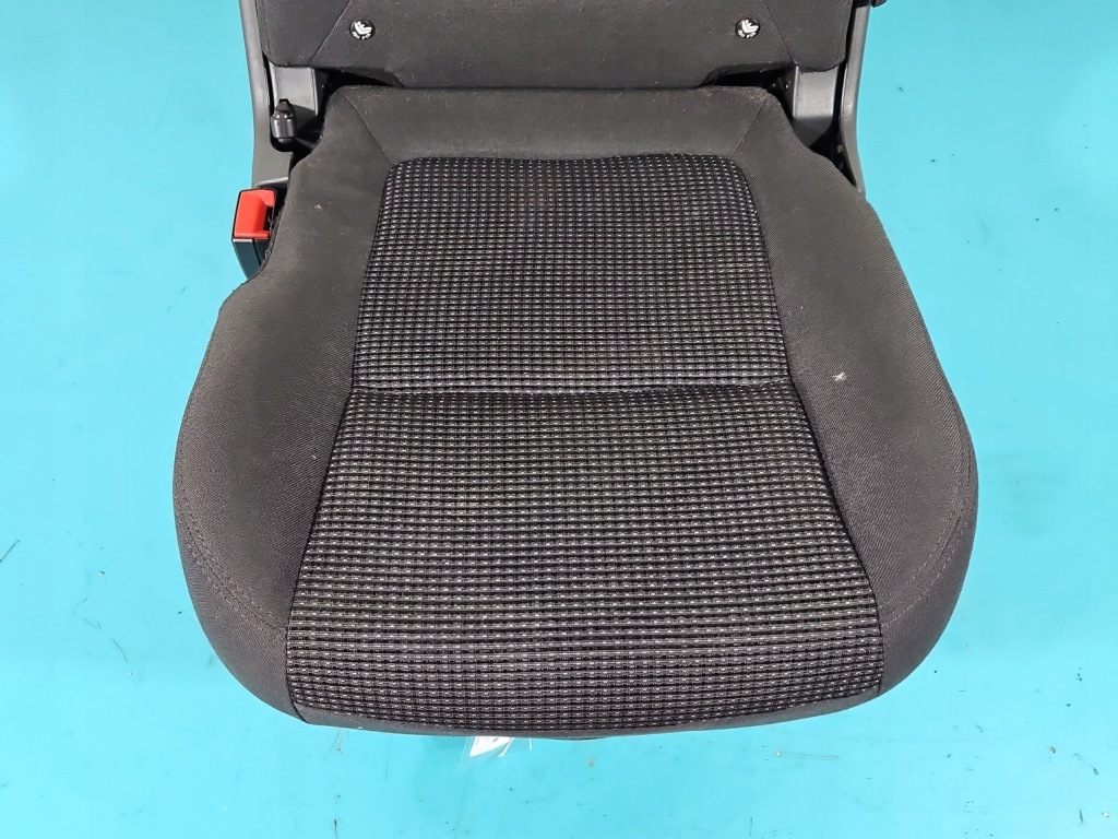 фото №3, Сидіння задня лівий ii ряд задній peugeot 5008 i 09-17 2 ряд