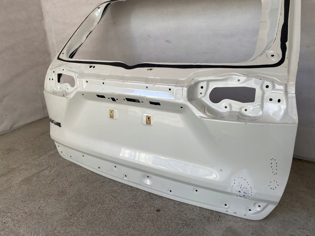 фото №9, Toyota rav4 rav-4 v 2018r- крышка багажника багажника задняя