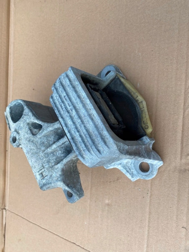 фото №2, Подушка кронштейн двигателя renault fluence ze оригинальный номер 112100032r