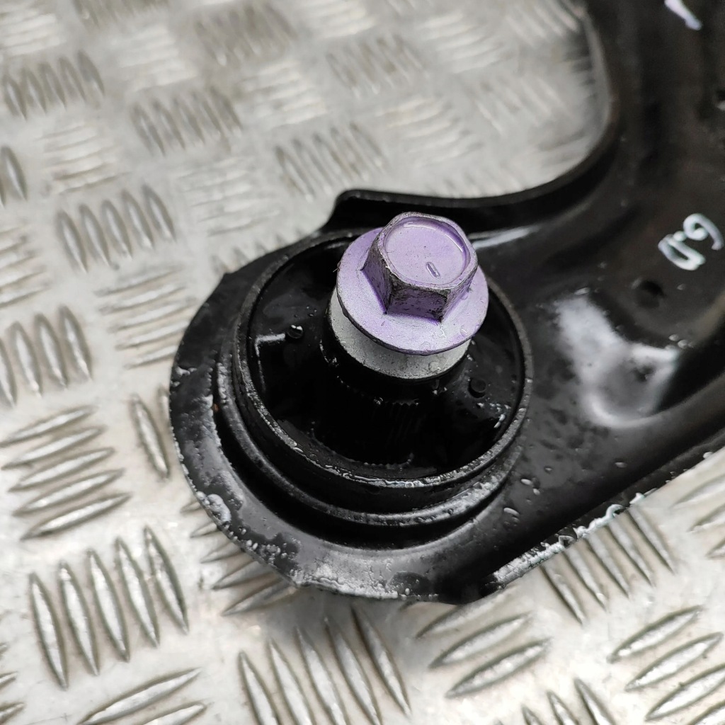 Lexus ux 2020 правая сторона верхний рычаг задний с Разборки