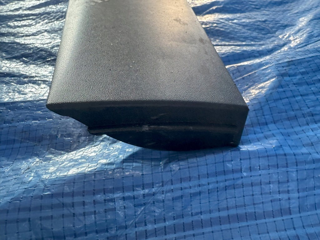 Молдинг дверь перед левый renault megane v e-tech 808215971r Киев