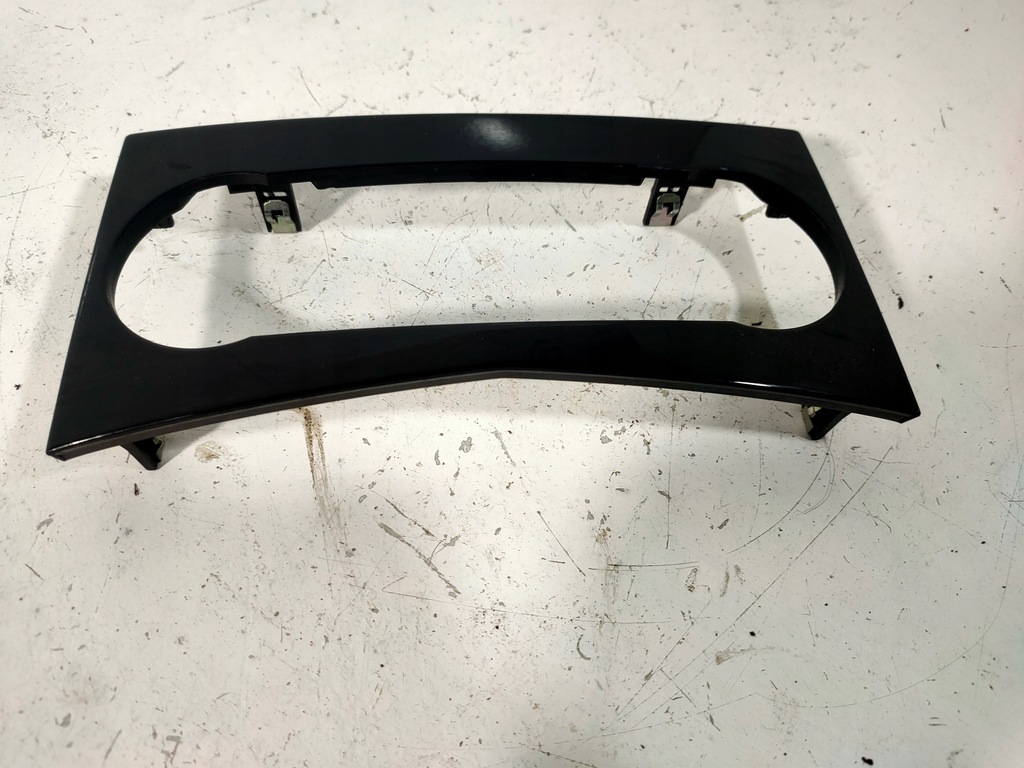 фото №1, Рамка панель кондиціонера mercedes w204 a2046800390