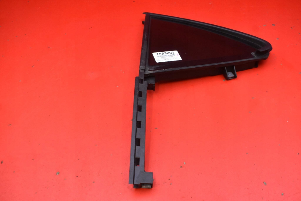 фото №1, Стекло боковая левая задняя задняя малый toyota yaris cross 20-25