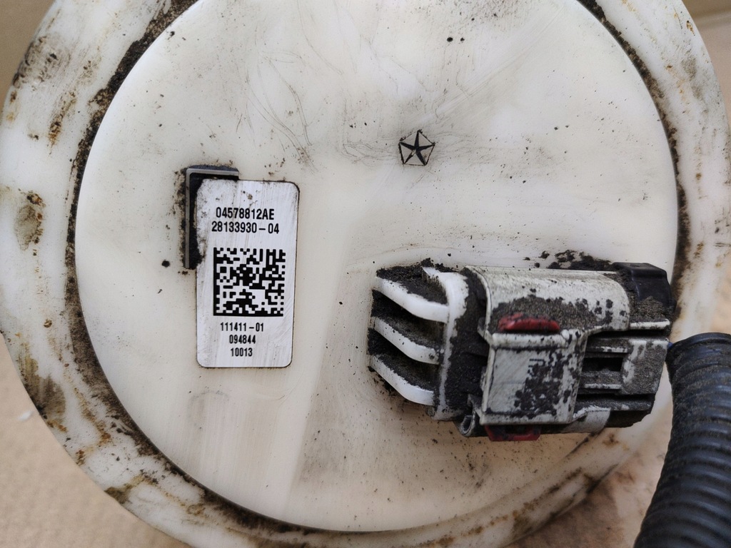 фото №6, Датчик уровня топлива dodge durango 3 2012 04578812ae