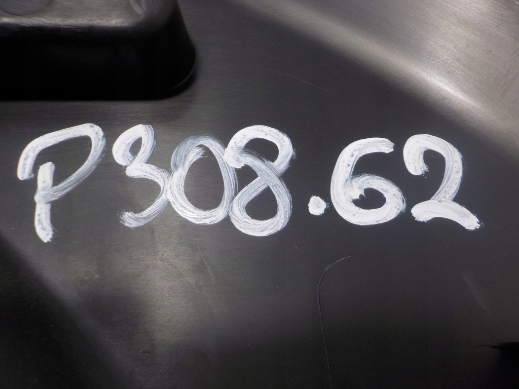 Купить Peugeot 308 1.2thp 2020r универсал полка / кронштейн шторка 206922g01 l.t.