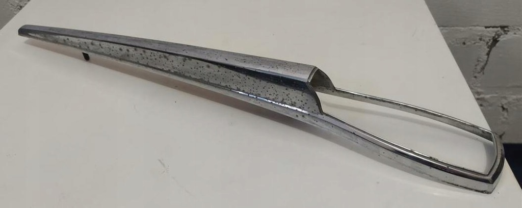 Молдинг капот поворотник mercedes w180 w105 w128 Оригінал