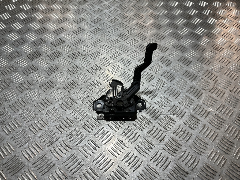 фото №1, Замок капот dacia sandero iii 21-