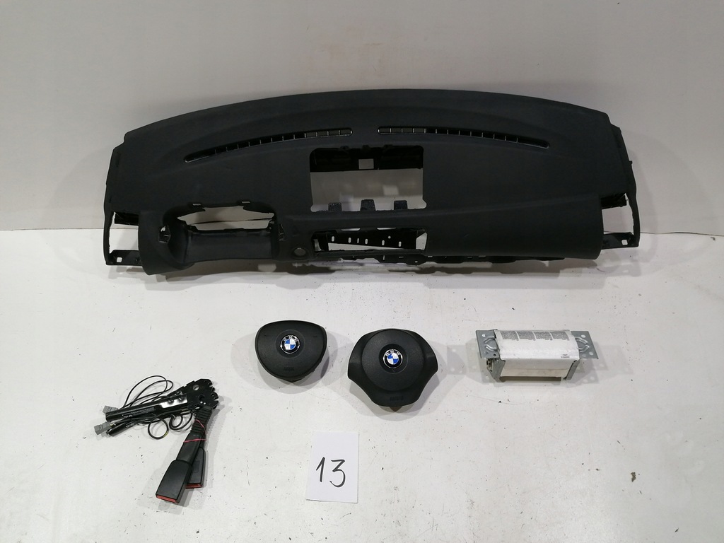 фото №1, Bmw 1 e87 приборная панель консоль подушка безопасности подушки безопасности ремни