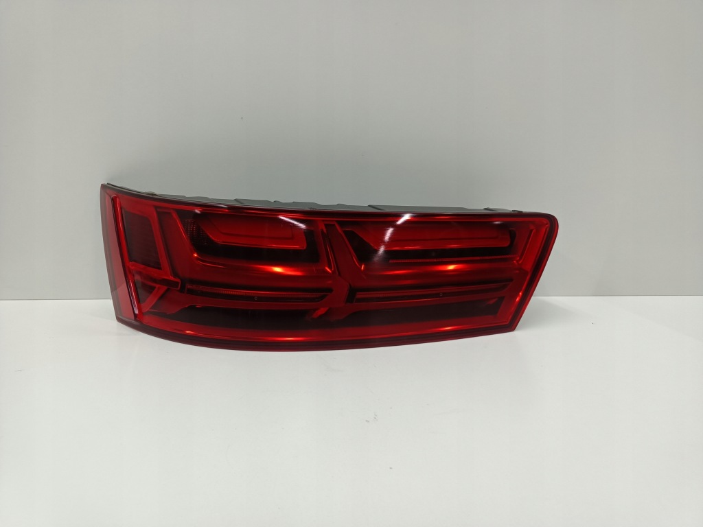 Купить Audi q7 4m фара led левая задняя задний  4m0945093e