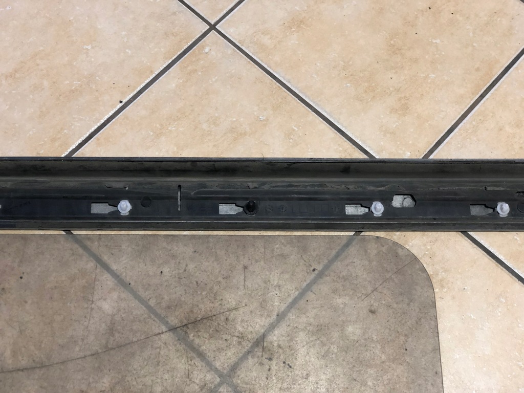 фото №7, Volkswagen оригинальный номер 7n0854939h накладка перед l sharan