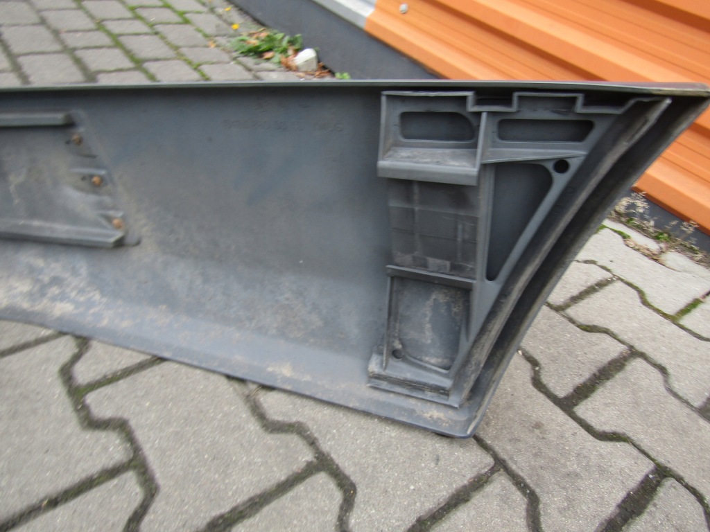 3 mercedes w124 85-89 sedan coupe бампер задний do i seeria узкая молдинг Оригинал