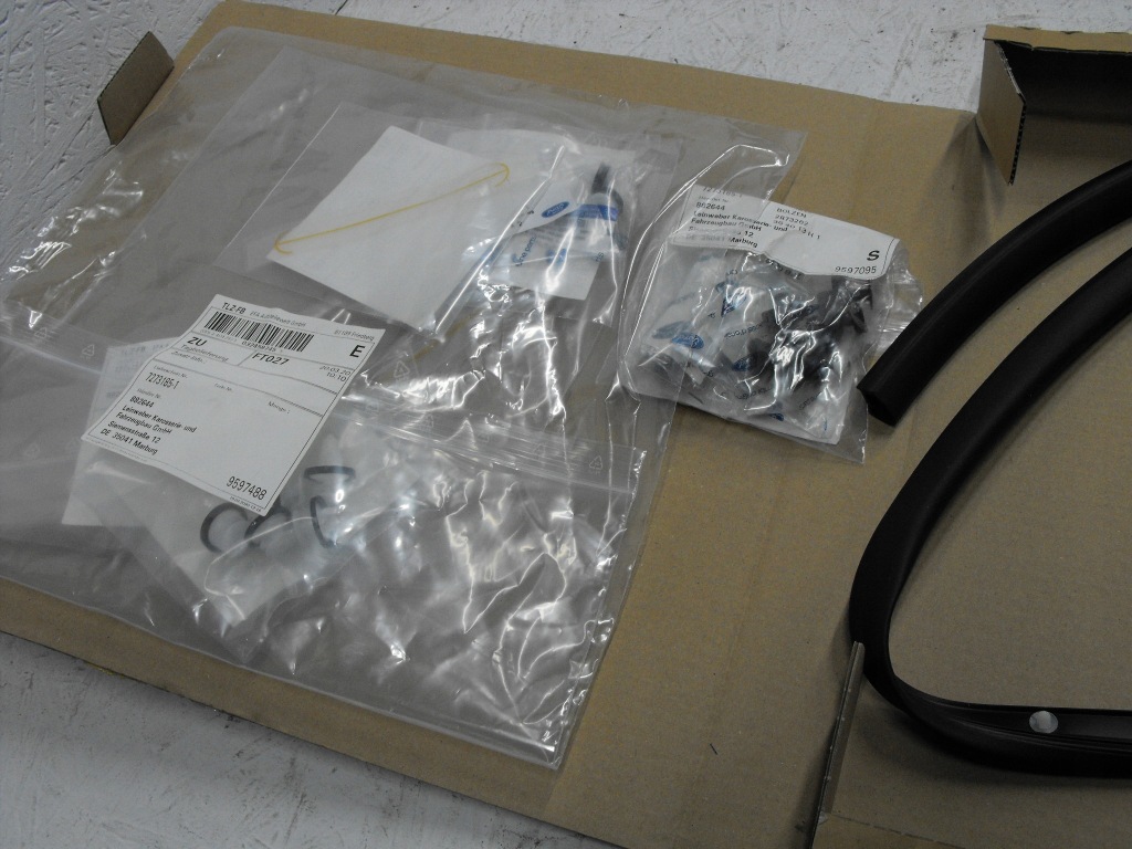 фото №8, Прокладка порог дверь правых ford tourneo custom