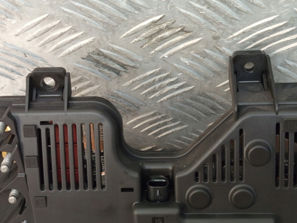 фото №11, Mercedes w222 распределитель тока коробка предохранителей a2225402750