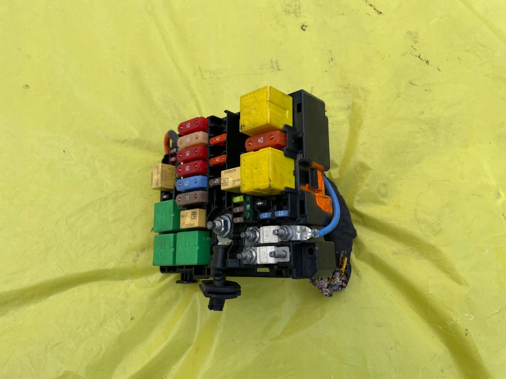 фото №1, Peugeot 308 t9 коробка модуль bsm