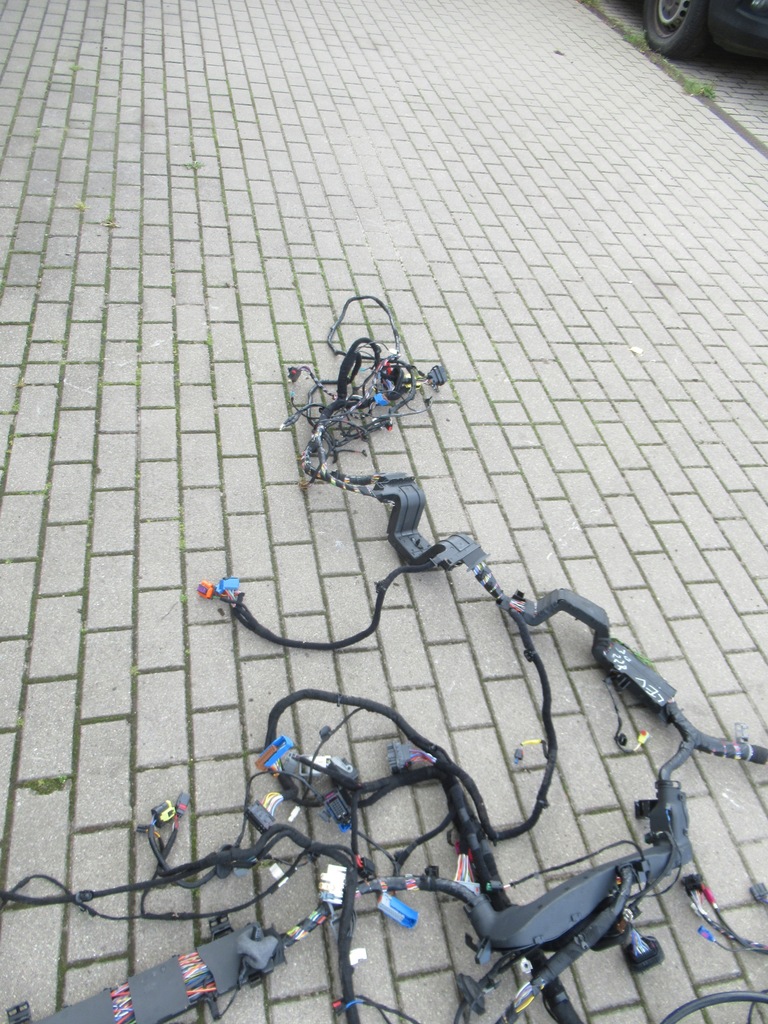 фото №13, Maserati levante lift 3.0v6 электропроводка салона