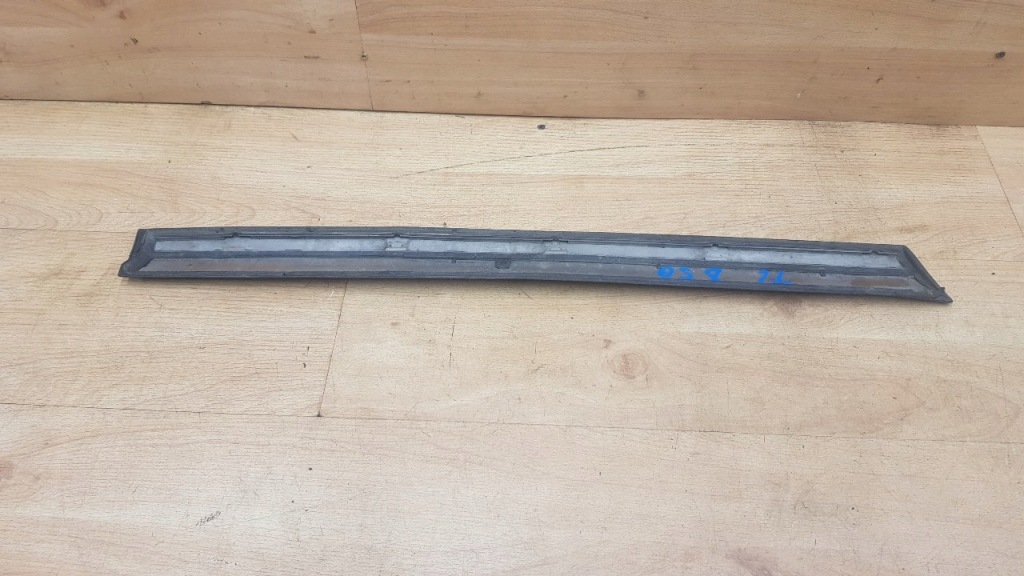 фото №2, Молдинг боковая дверь задняя левая volvo 850 lift