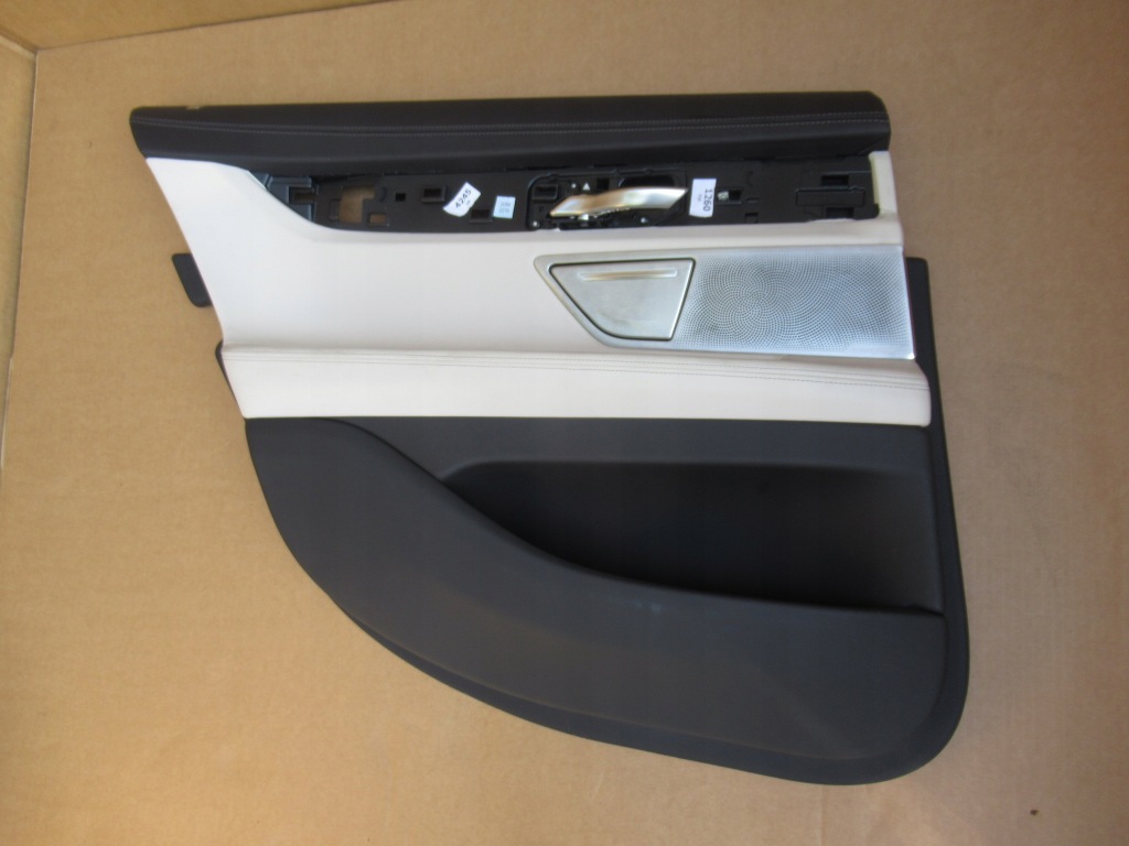 Bmw g11 обшивка дверь обивка задний  левая bowers&wilkins Оригинал