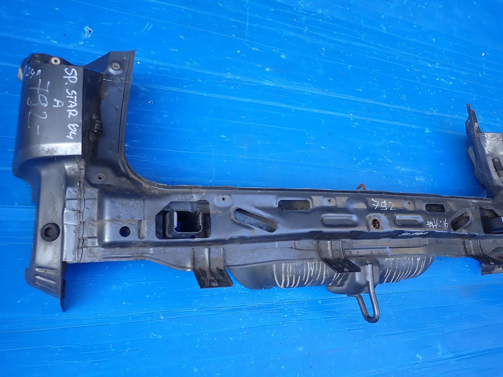 фото №3, Mitsubishi space star 99- pas задний