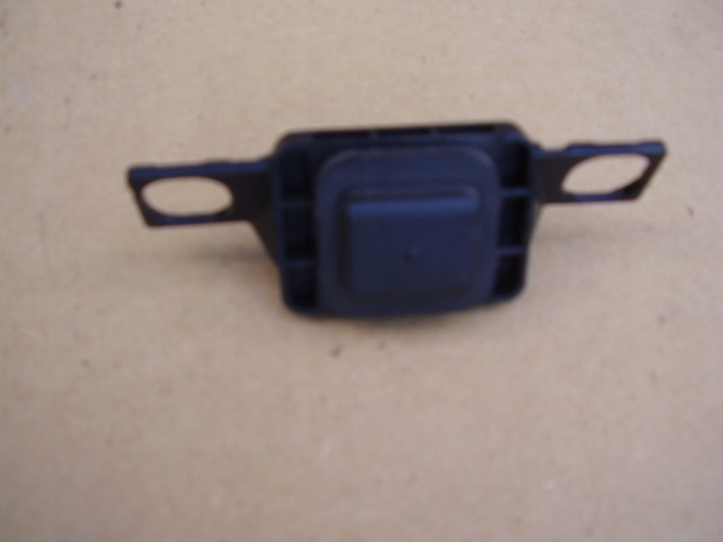 фото №1, Toyota corolla e21 кнопка открывания крышки sedan