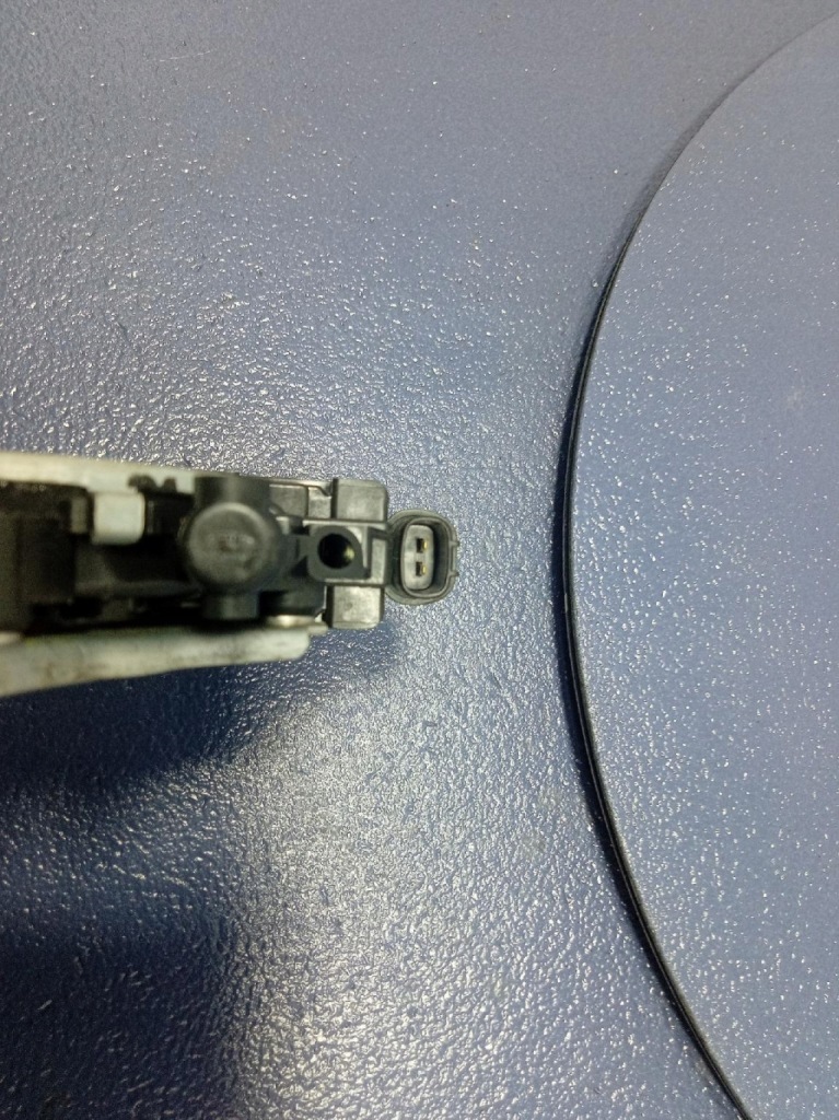 Daihatsu sirion ii 04- підйомник скло перед лівий 85720-b2020 Оригінал