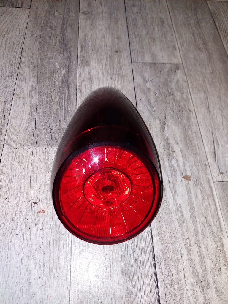 фото №1, Ferrari california f149 лампа задняя idealna