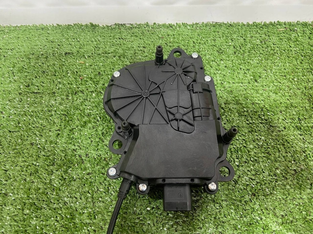 фото №15, Замок кришки багажника доводчик rr velar cpla404c10ad