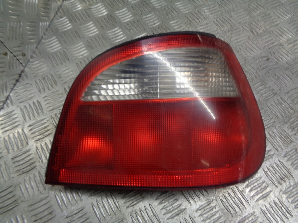 фото №1, Лампа права задня renault megane i 7700428321