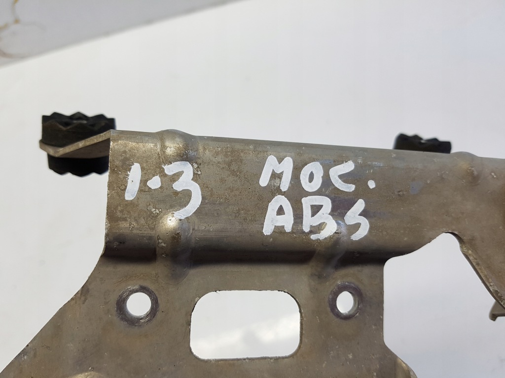 фото №4, Bmw i3 кронштейн насоса abs 6852030