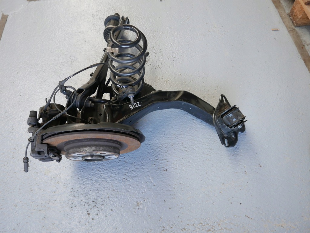 фото №5, Bmw x1 f48 поворотний кулак важіль ступиця пружина правий задня задні xdrive привідний вал