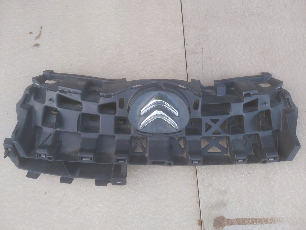 фото №1, Решітка радіатора / решітка радіатора 526170h010 citroen c1 lift