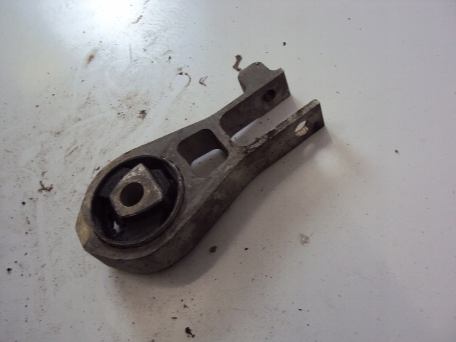 фото №3, Кронштейн подушка двигателя fiat 500x jeep renegade 1.6