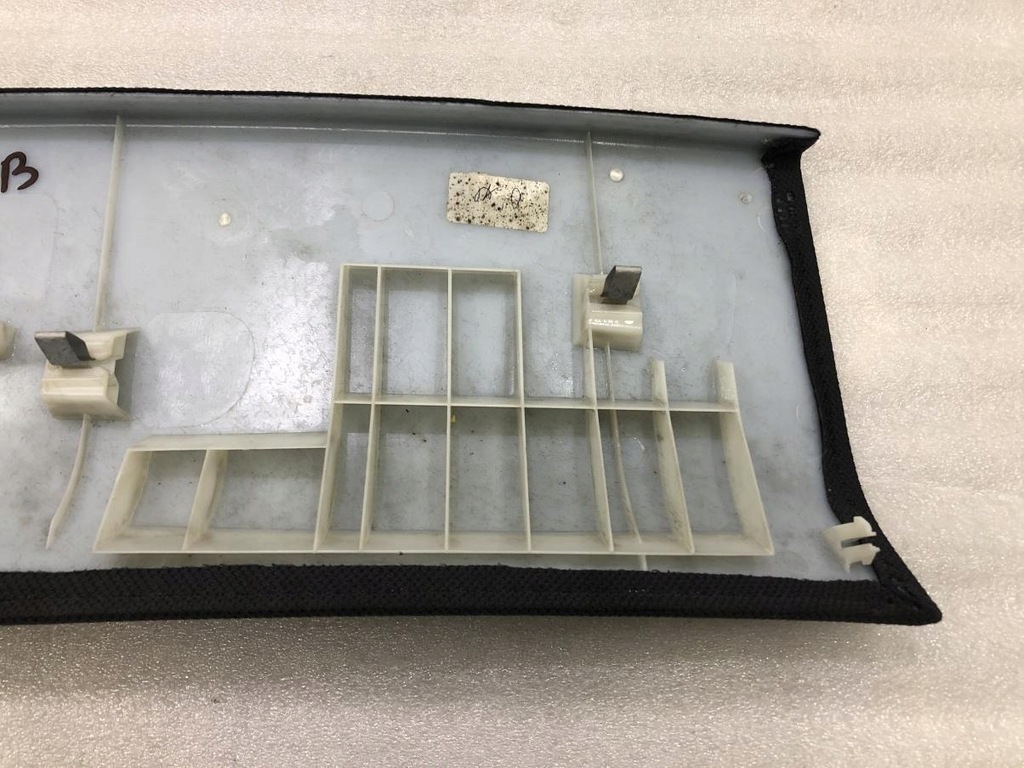 фото №8, Молдинг защита потолочный audi tt 8j 8j8867839