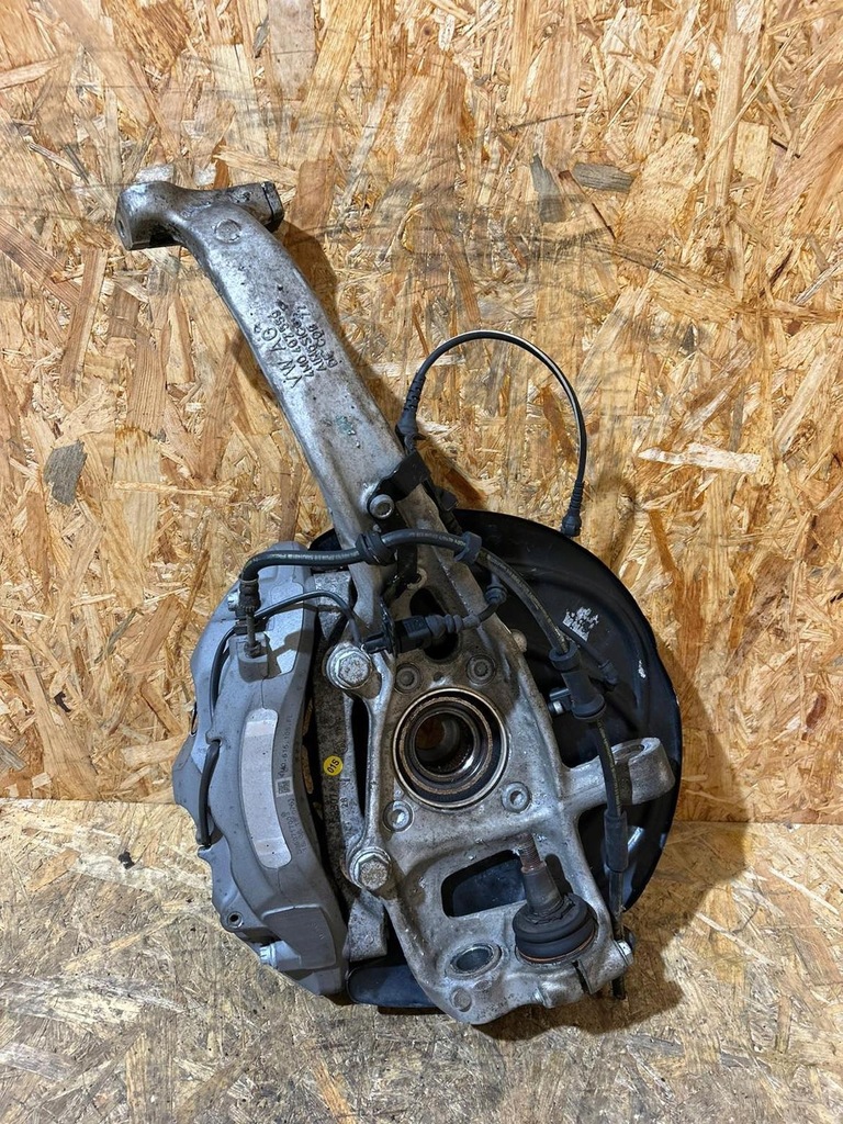 фото №6, Поворотный кулак левая перед audi q7 4m q8 touareg 3.0 tfsi